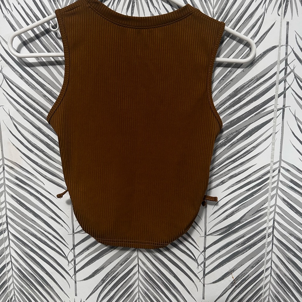 Brown Sleeveless Ribbed Top